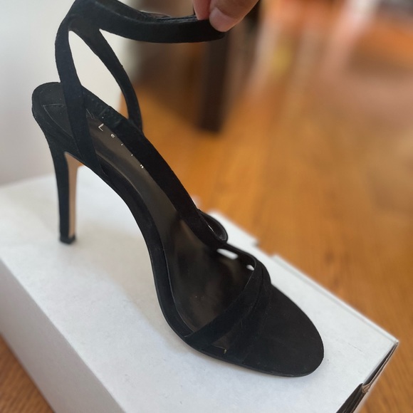 Black suede sexy heels size 7 - Picture 4 of 4
